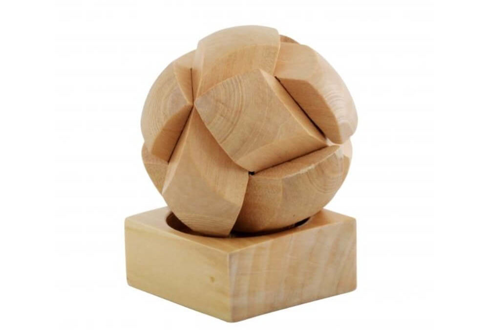 Drewniane puzzle kula z logo ECO50072